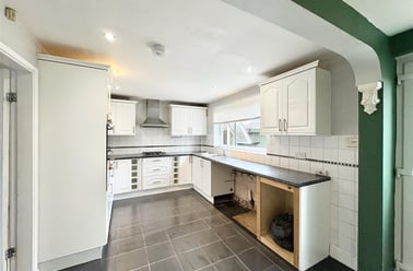 The Glen, Clifton, Nottingham - Image 3